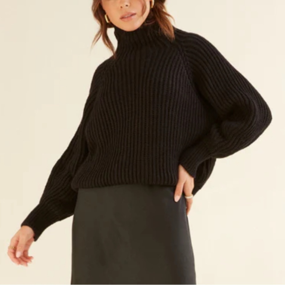 CHARLI made in Italy Women's Black Turtleneck Sweater OS